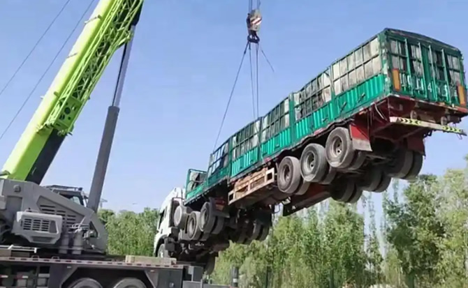 武宣道路脱困救援案例